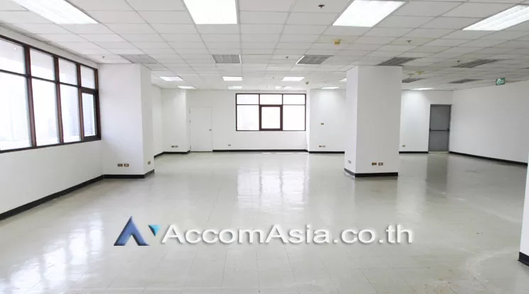  1  Office Space For Rent in Charoen Nakhon ,Bangkok BTS Krung Thon Buri at Thai Sri Tower AA17855